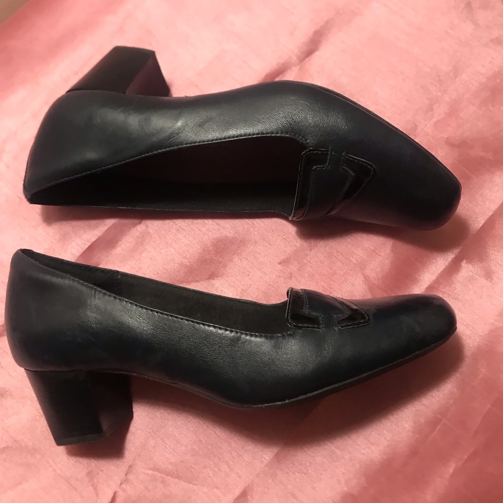 Clarks Heels . - Picture 2 of 12